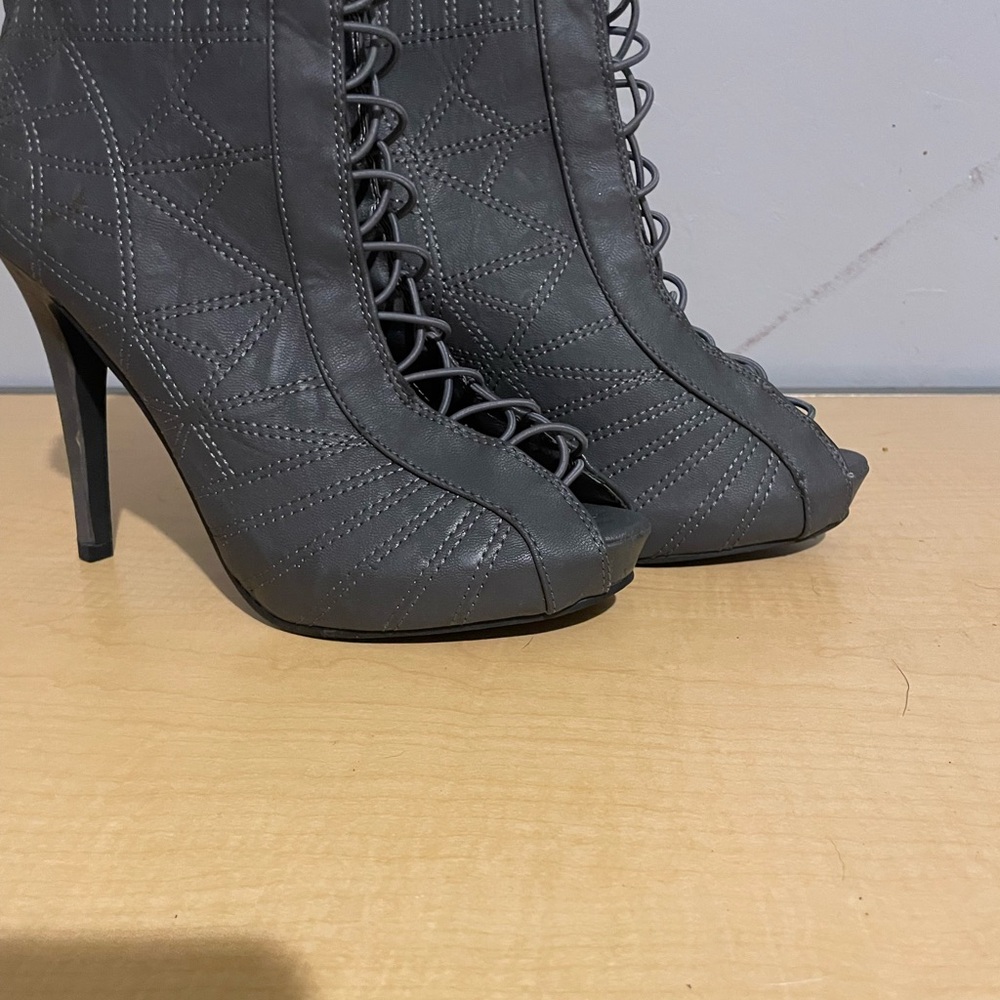 Chic Gray Lace-Up Heeled Boots